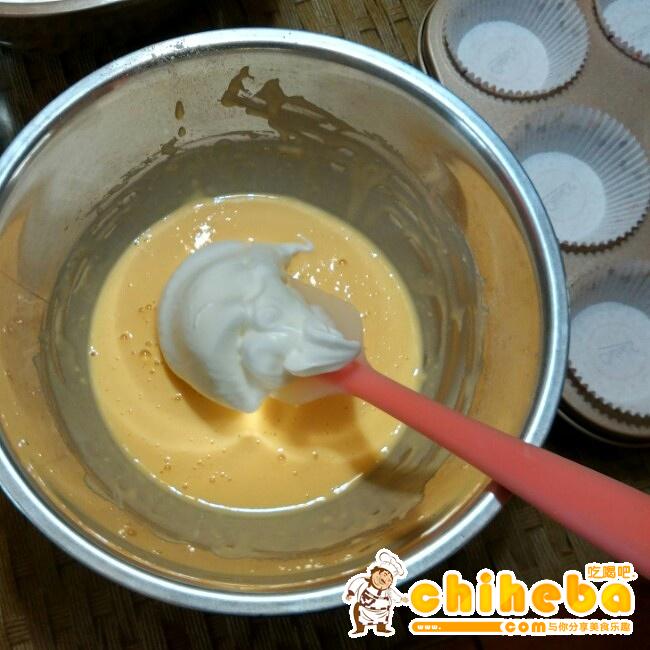 无油酸奶小蛋糕的做法 步骤4